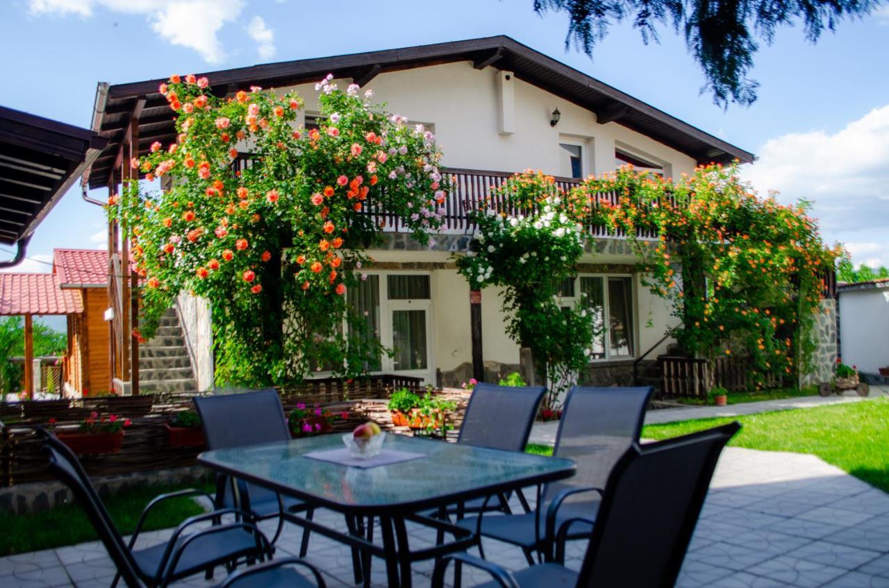 Guest House Via Sapareva Banya ภายนอก รูปภาพ